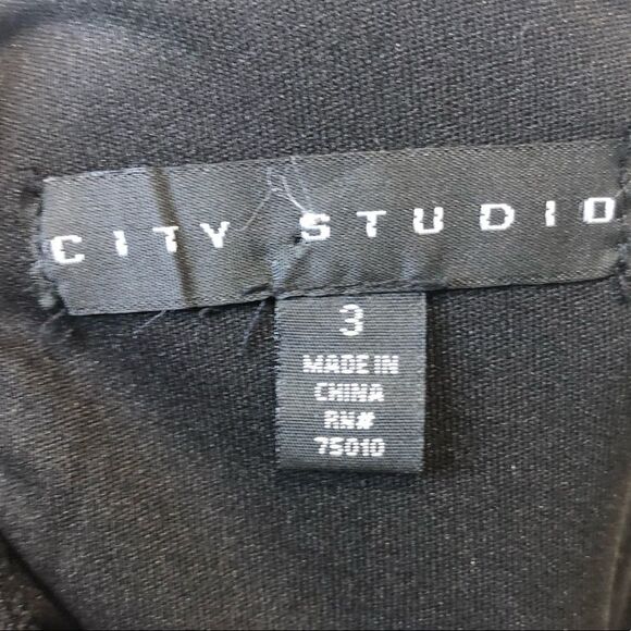 City Studio shimmering lace black dress with pearl and rhinestone strap, size 3 - Picture 9 of 11